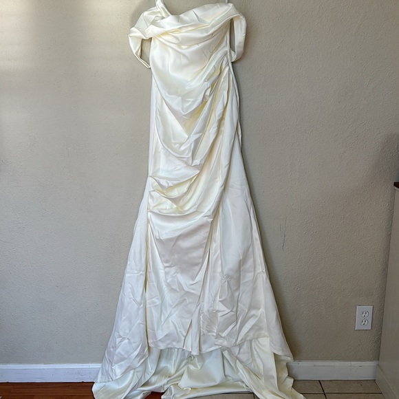 House of CB ‘Delphine’ Ivory Draped Corset Bridal‎ Gown NWOT size XL - Picture 6 of 15